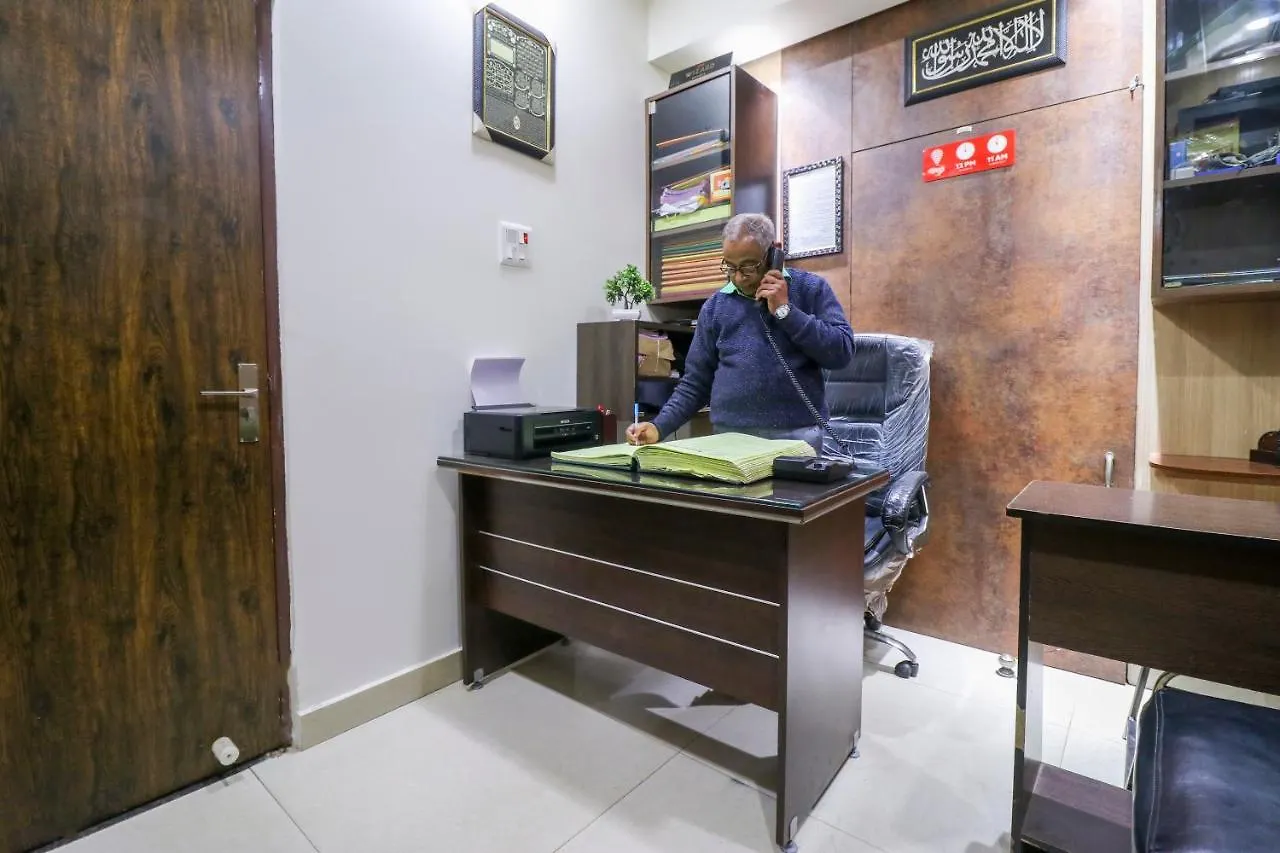 Hotel Oyo Flagship 69860 Mastana Palace Waranasi