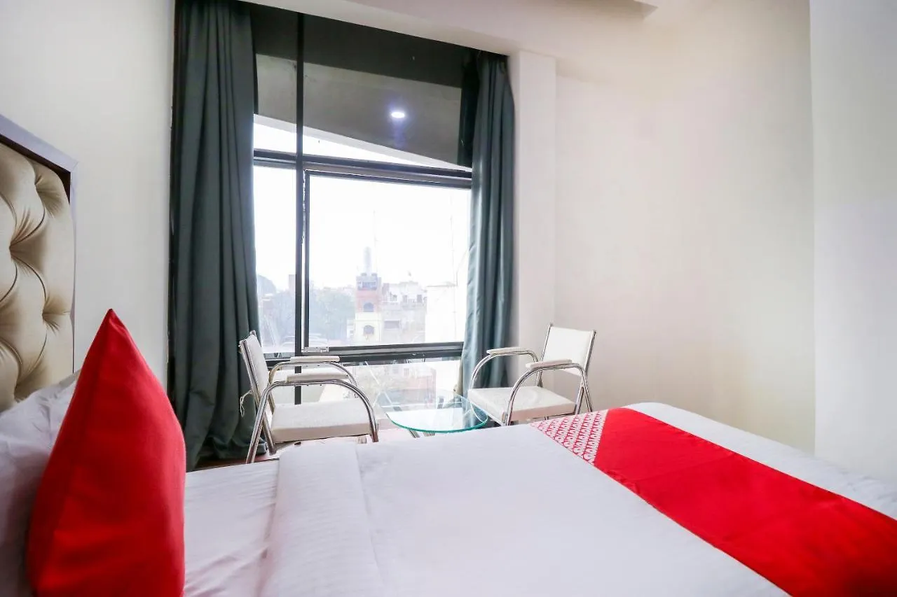 Hotel Oyo Flagship 69860 Mastana Palace Waranasi